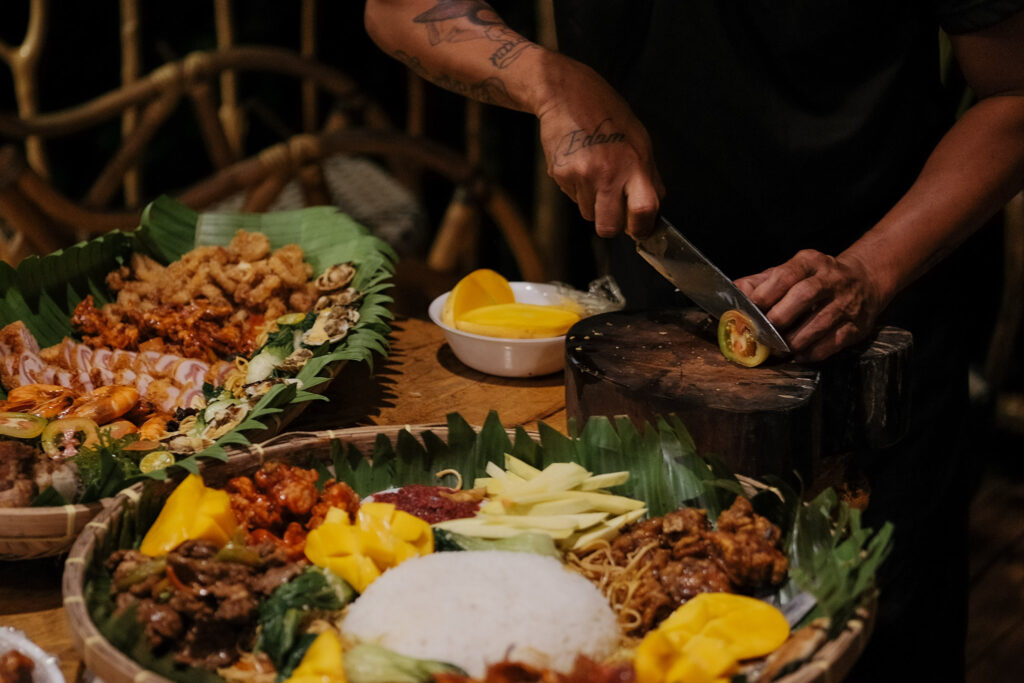 Treehouse de Valentine Bistro Food Menu