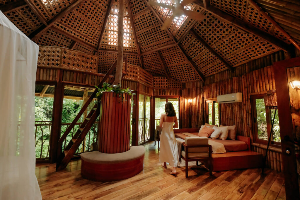 all inclusive resort Treehouse de Valentine