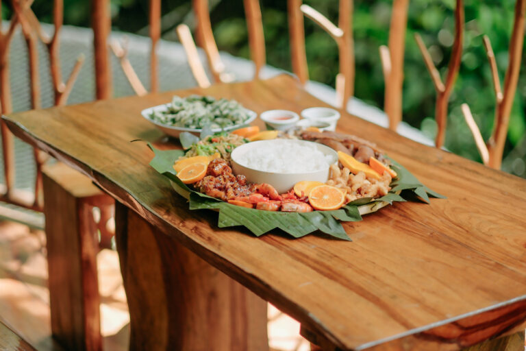 Treehouse de Valentine Food and Bistro