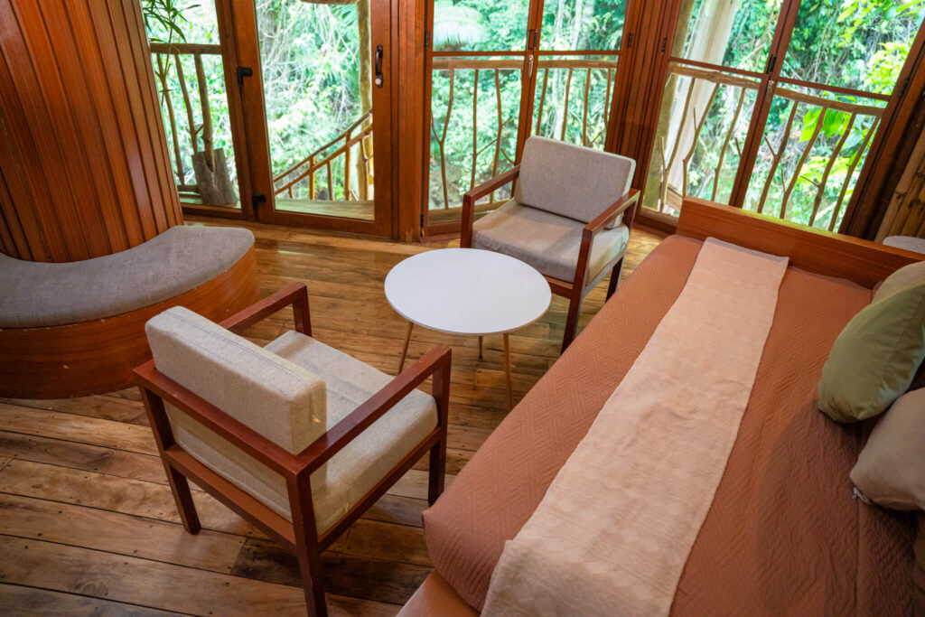 nature and luxury Treehouse de Valentine