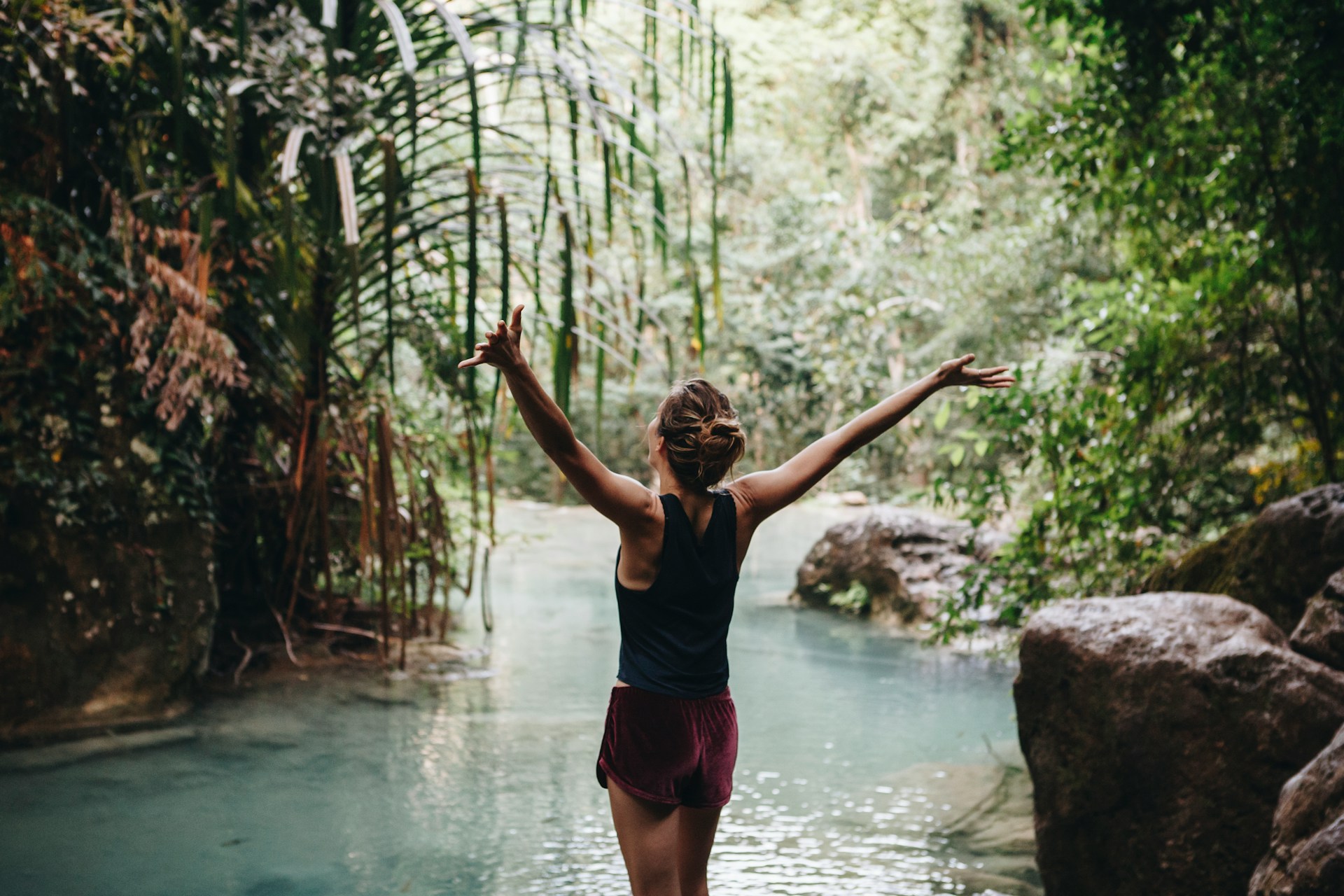 happy foreign travelers Philippines vacation at Treehouse de Valentine