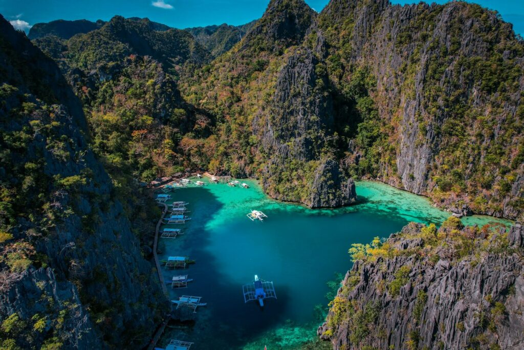 Coron from Treehouse de Valentine